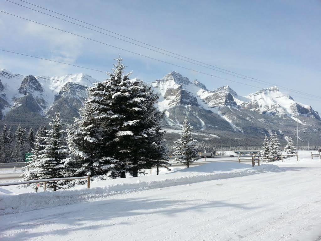 Inn Of The Rockies Canmore Kültér fotó